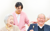 高齢者施設向け　おやつお届けサービスはこちら